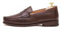 Driver shoes with eye mask in brown. Comfortable shoe for summer