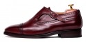 Fibbia scarpe bordeaux elaborata in Spagna. Fibbia negozio scarpe a Madrid