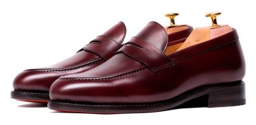 Penny moccasin for men, moccasins for men, burgundy shoes, good quality shoes, quality shoes, long lasting shoes, comfortable shoes, casual shoes, elegant shoes, essential shoes in the closet