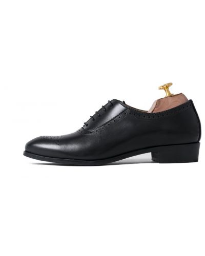 Sapatos Oxford pretos para mulheres, sapatos elegantes, sapatos confortáveis, elegância em um par de sapatos, Oxford sapatos feitos na Espanha, sapatos de escritório