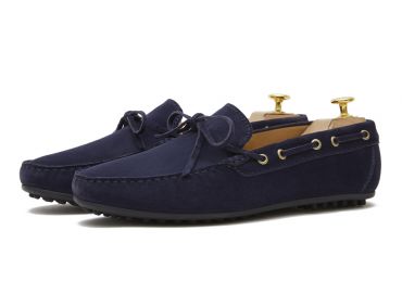 Suede driver shoes with a dark tone of blue. Comfortable shoe for summer