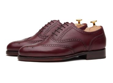 Burgundy shoes for men, shoes with style, good quality shoes, Oxford burgundy shoes for men, shoes with color, colorful shoes, elegant shoes, comfortable shoes, comfort in shoes