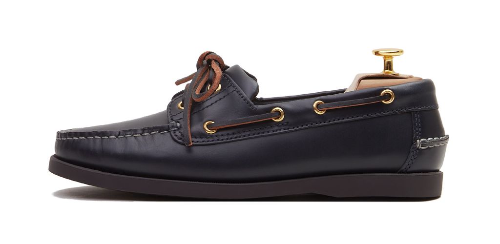 Scarpa driver marrone scuro. scarpa comoda per l'estate
