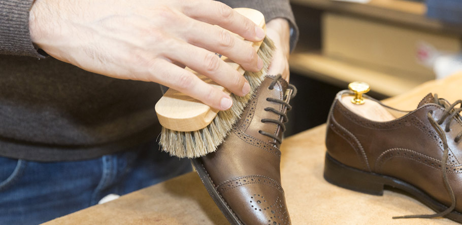 How to clean your dress shoes with our step-by-step guide - Crownhill Shoes